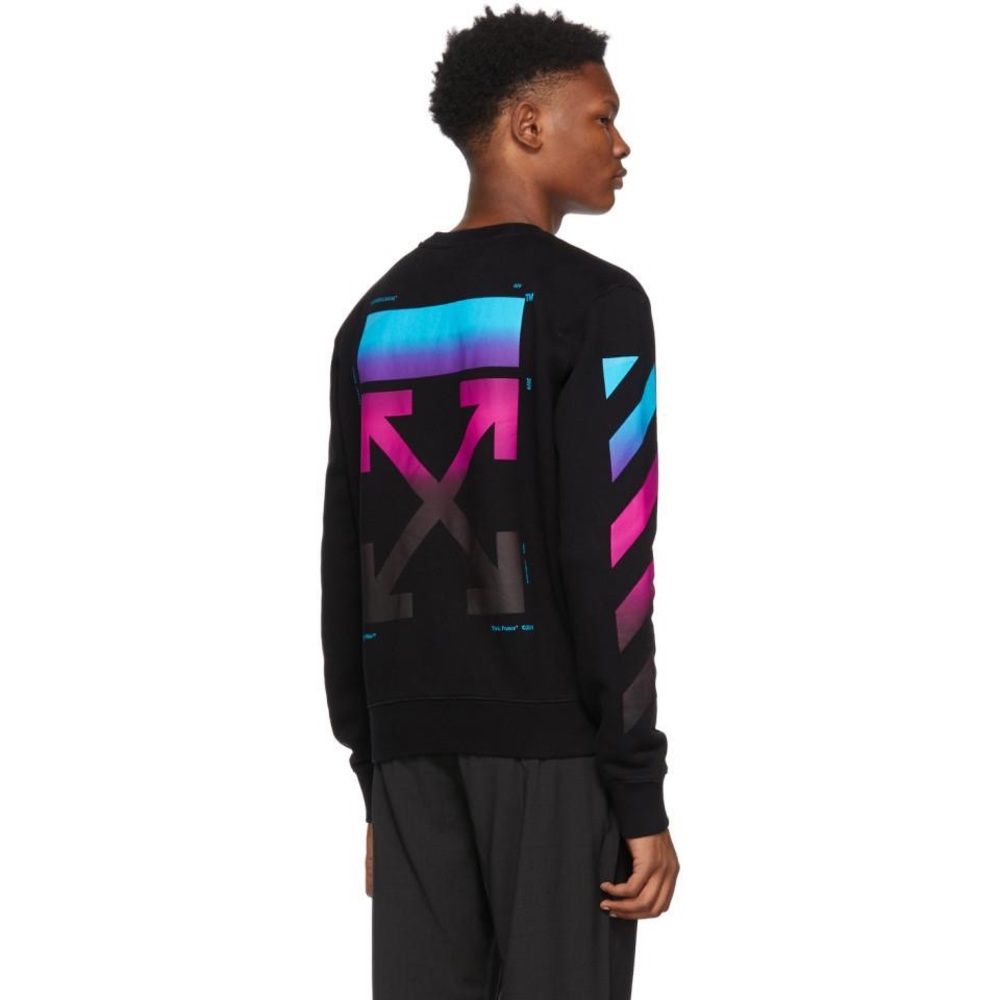 Off-White c/o Virgil Abloh
Men's Black Diagonal Gradient Crewneck
Sweatshirt